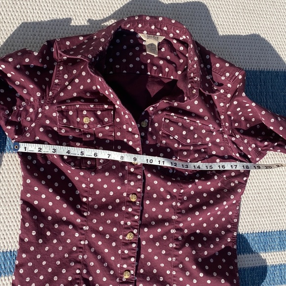 Womens Duluth Trading Premium Button Down. Figure Flattering with Spandex! EUC🔥 - Picture 9 of 13